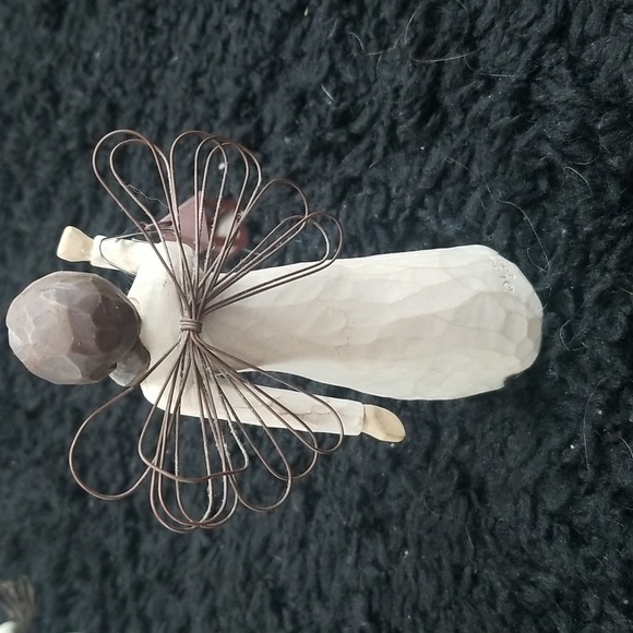 Willow tree 'angel of hope' - Picture 2 of 2